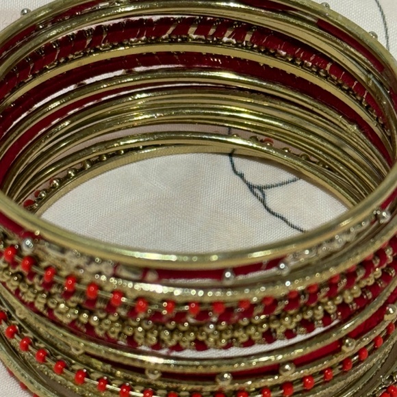 Red Velvet Gold Silver Studded Bangle Bracelets Set 16 - Picture 7 of 8